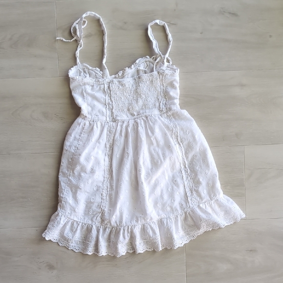 Urban Outfitters White Knit Top with Multicolor Woven Tag - Picture 6 of 6